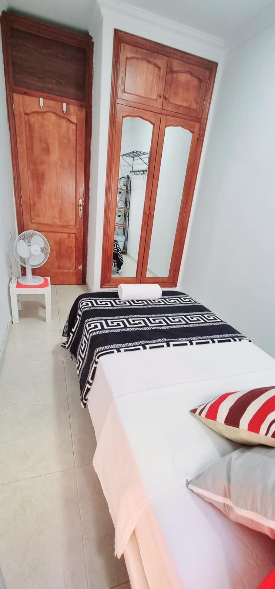 Almar We Go! Habitaciones Privadas En Alcala - Private Rooms - Pieces Privees - In Shared Apartment Экстерьер фото
